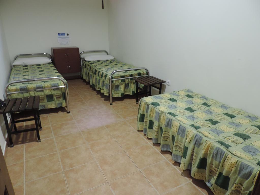 Albergue Santo Tomas De Canterbury León Eksteriør bilde