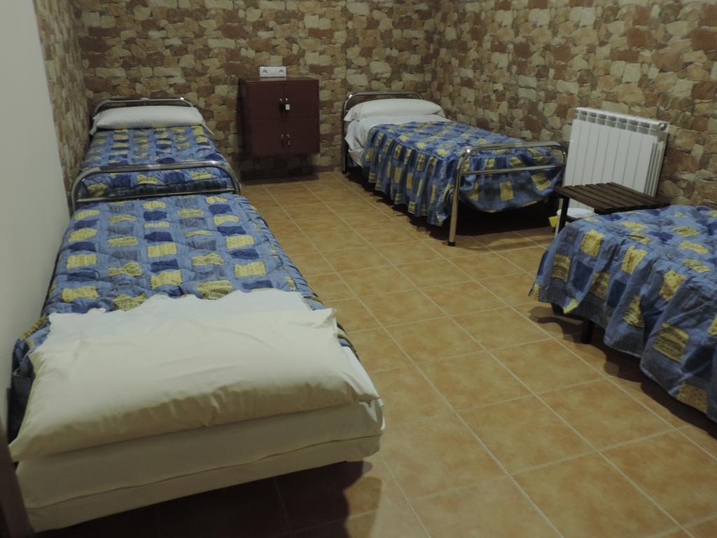 Albergue Santo Tomas De Canterbury León Eksteriør bilde