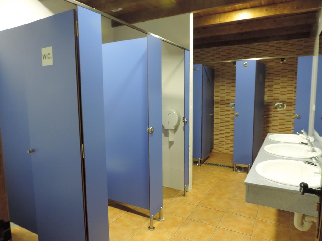 Albergue Santo Tomas De Canterbury León Eksteriør bilde
